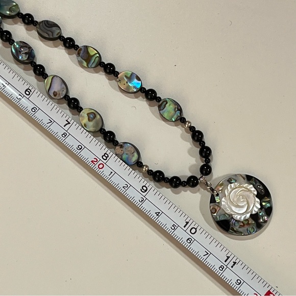 Vintage 1990 Y2K Retro Deco MOP Black Onyx 18kGP toggle clasp Hawaiian Necklace - Picture 13 of 17